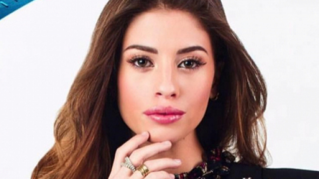 Gossip: Chiara Nasti e 'Striscia' inguaiano l'Isola dei famosi.