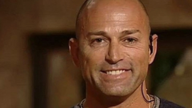 Gossip: ecco perch&eacute; Stefano Bettarini non &egrave; naufragato all'Isola dei famosi.