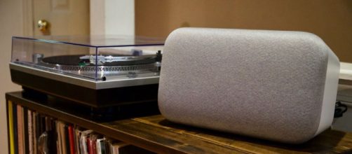 Revisi&oacute;n de Google Home Max: un asistente para amantes de la musica