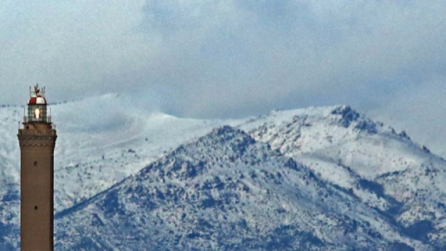 Genova circondata dalla neve - Repubblica.it