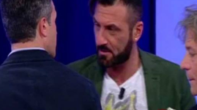Uomini e donne Sossio litiga con Riccardo via Bitchyf.it