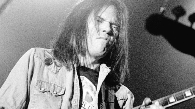 Neil Young's 'Hitchhiker' (Foto - rollingstone.com)