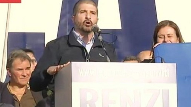 Simone Di Stefano lancia l'appoggio a Salvini premier