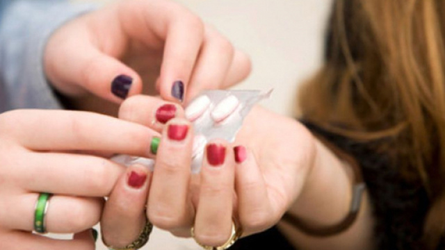 Ventenne si cava gli occhi sotto effetto di sostanze stupefacenti: ecco cosa &egrave; successo