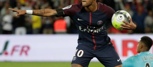 Neymar env&iacute;a un mensaje al Real Madrid