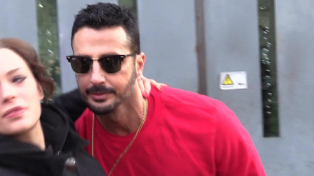 Fabrizio Corona e Silvia Provvedi fuori dal carcere.