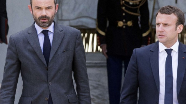 La popularit&eacute; d'Emmanuel Macron et d'&Eacute;douard Philippe en l&eacute;g&egrave;re baisse - rtl.fr