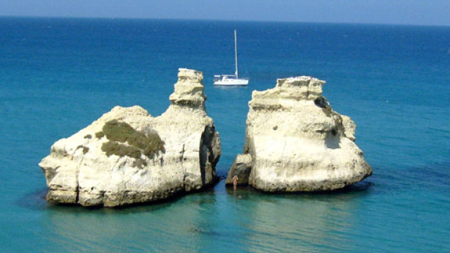torre dell'orso, la leggenda de 'le due sorelle' - - playviaggi.com