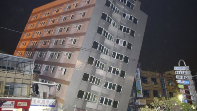 https://www.mirror.co.uk/news/world-news/taiwan-earthquake-7-dead-hundreds-7318946