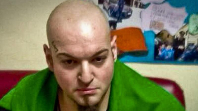 Macerata, spara da un'auto contro sei migranti