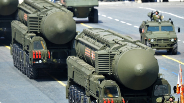 Mosca, parata militare per le strade della capitale russa