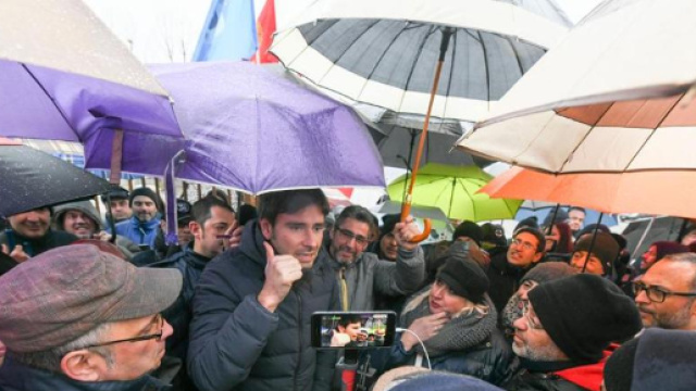 Alessandro Di Battista e gli operai Embraco - La ... - lastampa.it