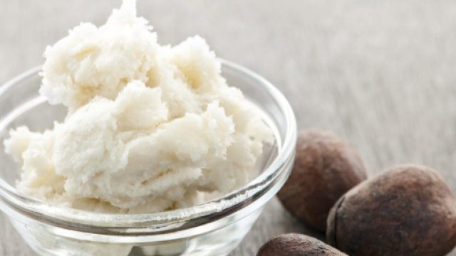 Beurre et noix de Karit&eacute; (via Google - Doctissimo.fr)