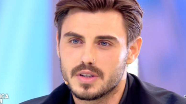 Francesco Monte lascia l'Isola dei famosi