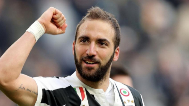 Gonzalo Higuain, autore di una tripletta contro il Sassuolo - fonte: ilbianconero.com