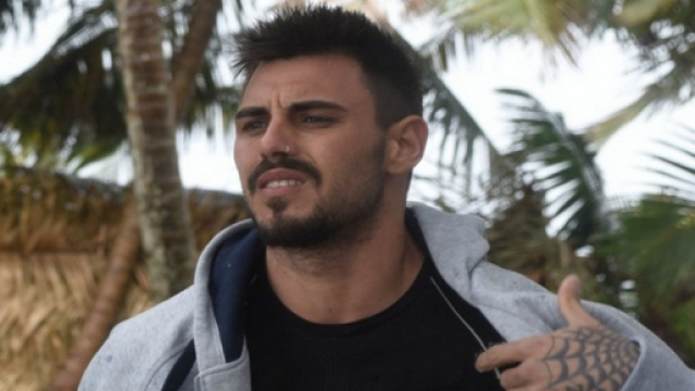 Isola dei Famosi 2018, Francesco Monte abbandona il reality: ecco il perch&eacute;