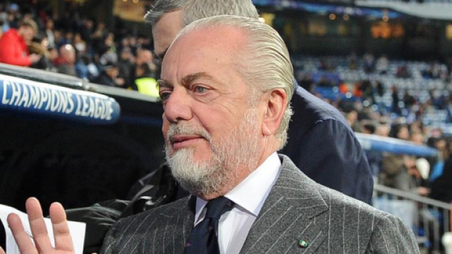 De Laurentiis contestato da alcuni tifosi del Napoli - ilnapolista.it