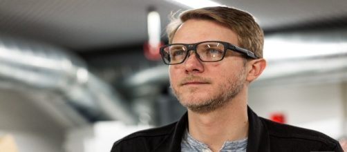 Caracter&iacute;sticas de las nuevas gafas inteligentes de Intel - theverge.com