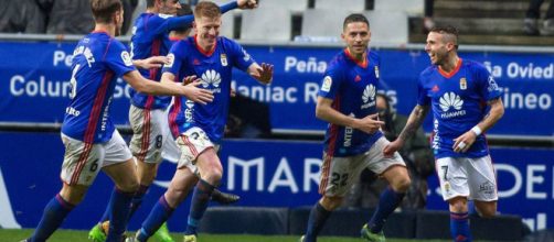 Los jugadores celebran el gol de Mossa Foto: lavozdeasturias.es