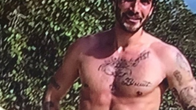 Esordio hot per Stefano De Martino all'Isola dei Famosi | ISOLA ... - leggo.it