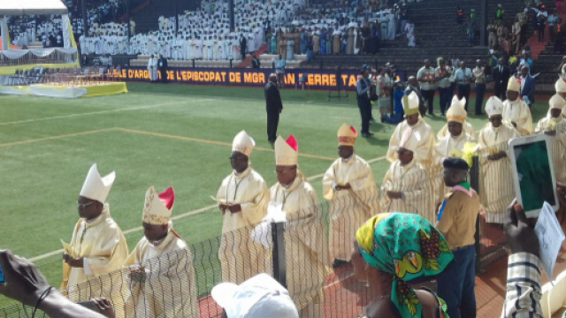 Lumumbashi, l'ingresso dei Vescovi e prelati