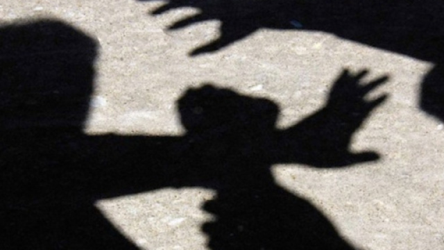 Roma: marocchino aggredisce tre sorelle con una bottiglia di vetro