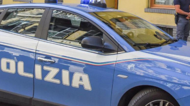 Ragusa: arrestato 33enne che stava cercando di svaligiare un furgone pieno di generi alimentari.