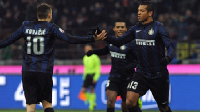 Guarin, Kovacic e Juan Jesus festeggiano