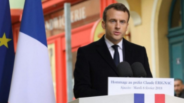 Macron veut voir la Corse &laquo; s'&eacute;manciper &raquo;