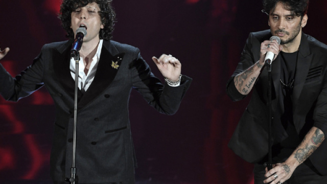 Sanremo, Ermal Meta e Fabrizio Moro squalificati