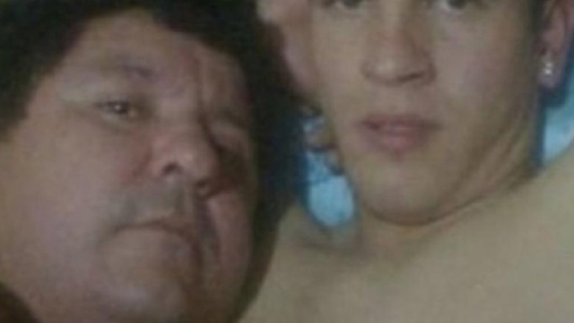 A letto con il presidente, il calciatore lo ricatta con una foto. - Fonte: Lared1061 su Twitter