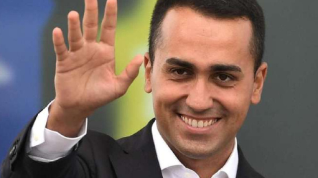 Di Maio: 'Campagna elettorale inquinata da giornali e televisione'
