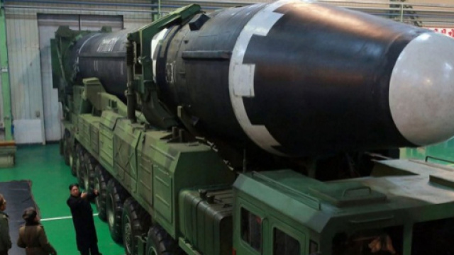 Il missile Hwasong-15, il pi&ugrave; potente mai realizzato finora dalla tecnologia bellica nordcoreana