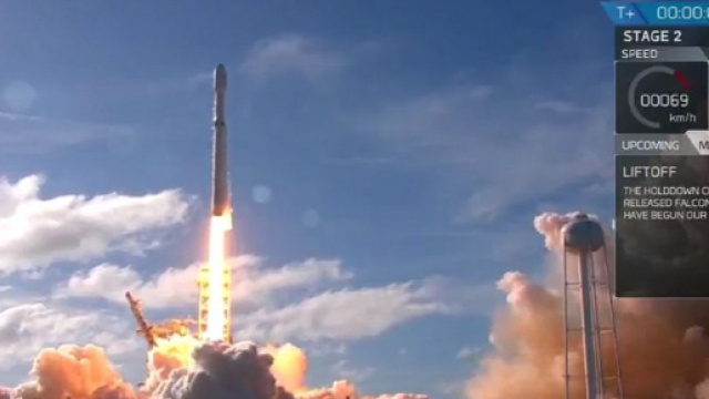 SpaceX : un lancement sans faute pour la Falcon Heavy (via Lib&eacute;ration - liberation.fr)