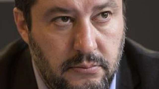 Matteo Salvini minacciato di morte dai centri sociali