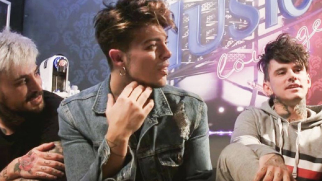 Stash e la dedica a Maria De Filippi