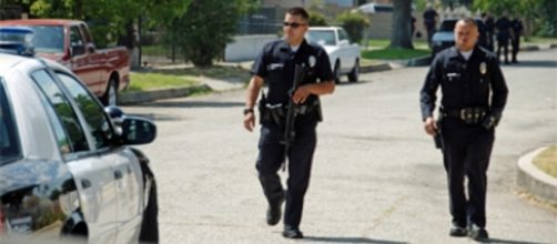 Arrestan a estudiantes por amenazar con tirotear escuelas en Los ... - com.mx