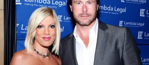 Tori Spelling and Dean McDermott money troubles behind Tori's mental breakdown? [Image Credit: Flickr]