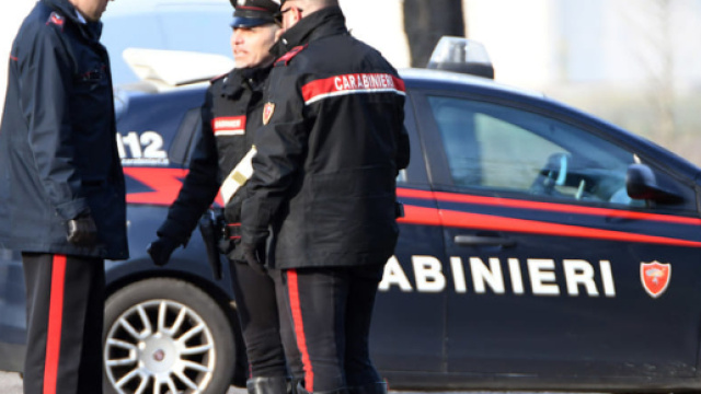 Carabinieri arrestano latitante.