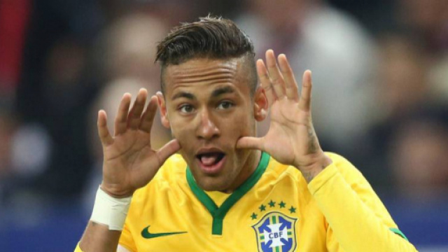 Neymar au match amical France - Br&eacute;sil au Stade de France &agrave; Saint ... - purepeople.com