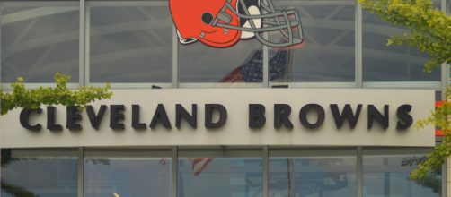 Photo of Browns logo credit to Erik Drost via Flickr.