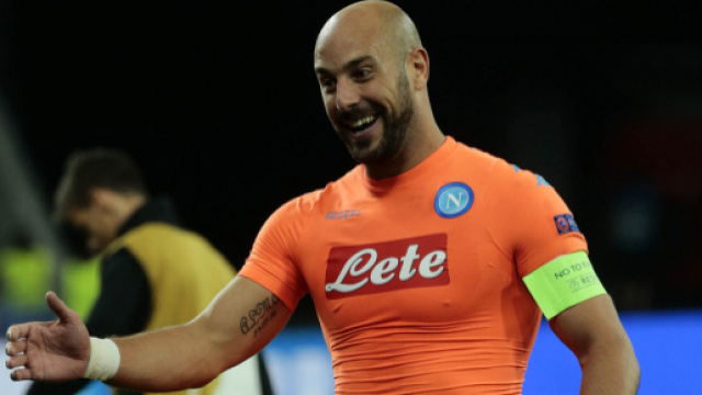 Pepe Reina in una delle partite