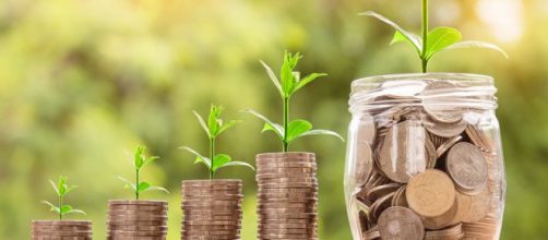 4 simple life hacks to save money. (Image via Natanan Pixabay).