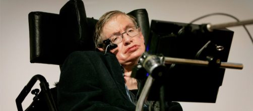 El f&iacute;sico de fama mundial Stephen Hawking muri&oacute; a la edad de 76 a&ntilde;os
