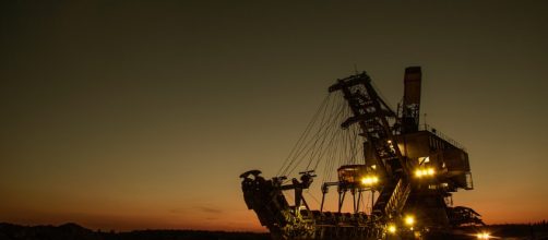 Many miners are still depleting raw mineral resources with reckless practices. (Photo taken from Pixabay)