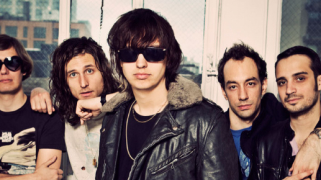 The Strokes: Julian Casablancas &egrave; il leader della band (Foto - nme.com)