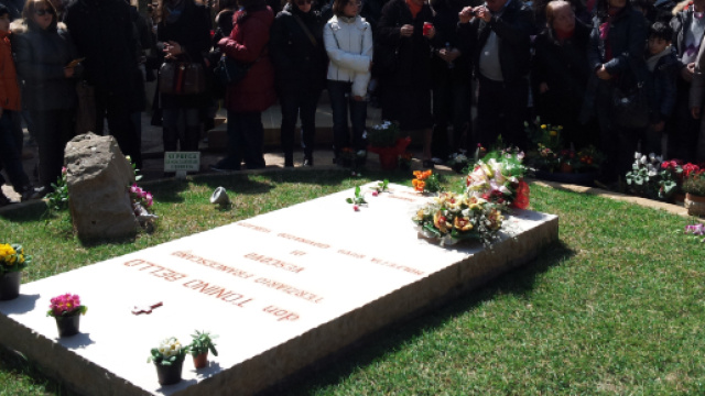 Tomba di don Tonino Bello, Cimitero di Alessano - Wikipedia