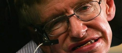 Brilliant scientist and physicist Stephen Hawking dead at 76 [Image: CBC News/YouTube screenshot]