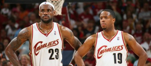 LeBron pokes fun at Damon Jones - (Image: Cavaliers/YouTube)