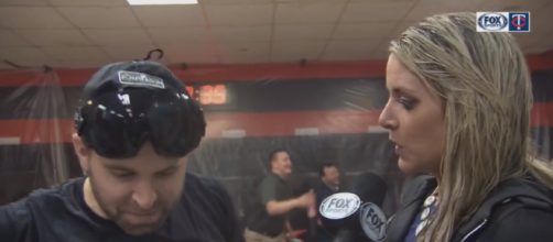 Minnesota Twins Brian Dozier can't stop smiling. [image source: Fox Sports North/YouTube screenshot]